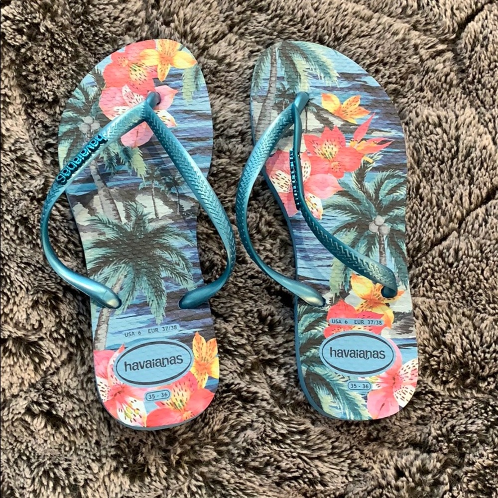 Never worn havaianas